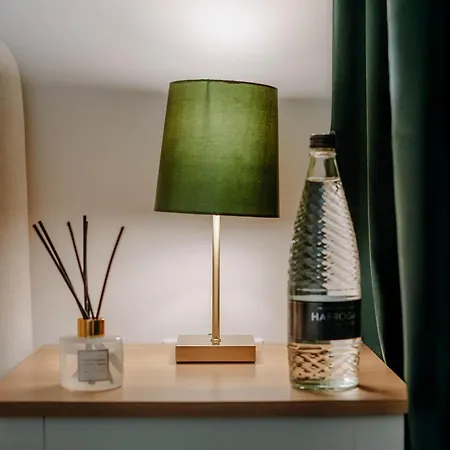 Mayfield Two - * Harrogate