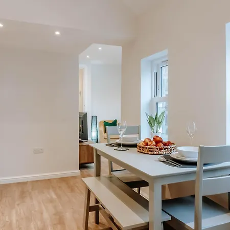 Apartment Mayfield Two -